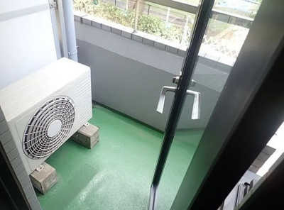 【バルコニー】 | シュロス１２３