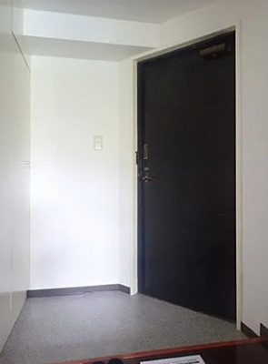 【玄関】 | シュロス１２３