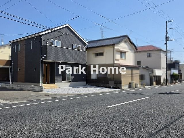 土佐山田町東本町1丁目-1号棟-新築戸建ての前面道路含む現地写真