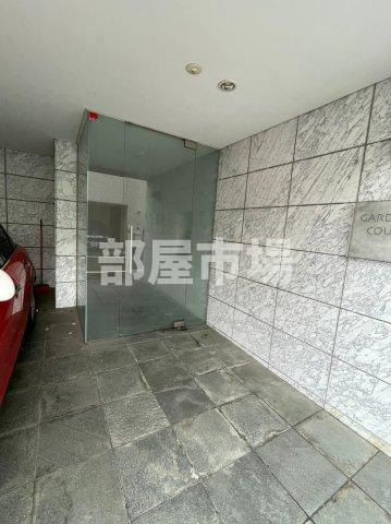 ガーデンコートiのエントランス