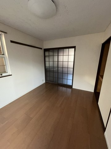 サンコーポ氷川の居間・リビング