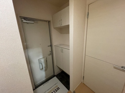 【玄関】 | エミネンス | 大きなシューズボックス付きの玄関です。