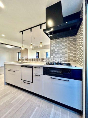 【キッチン】 | エクセレント船堀 | ワイドで収納豊富なシステムキッチン