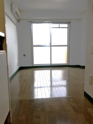 スプリングス日吉の居間・リビング