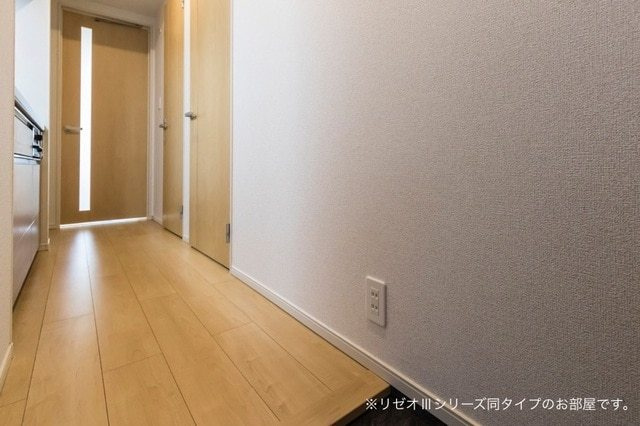 エレガンテの居間・リビング|ホールスペース。