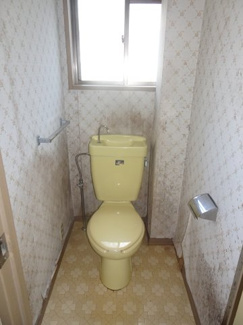 【トイレ】 | 川西市大和東５丁目15の11　中古一戸建て