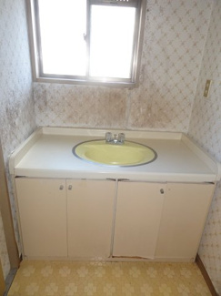 【洗面所】 | 川西市大和東５丁目15の11　中古一戸建て