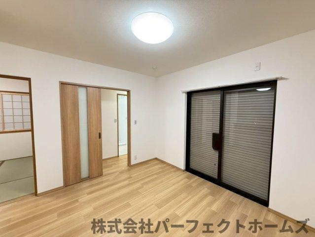 【居間・リビング】の画像