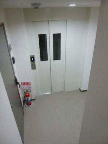 ビューノ新谷のロビー|エレベーターホール