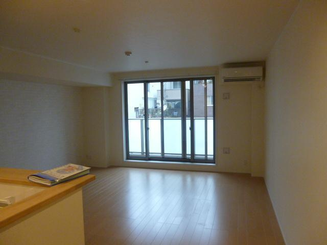 ビューノ新谷の居間・リビング