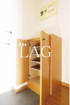 【玄関】 | ヴィーダ♯017 | 玄関です。