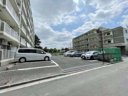 グリーンパークタニグチの駐車場