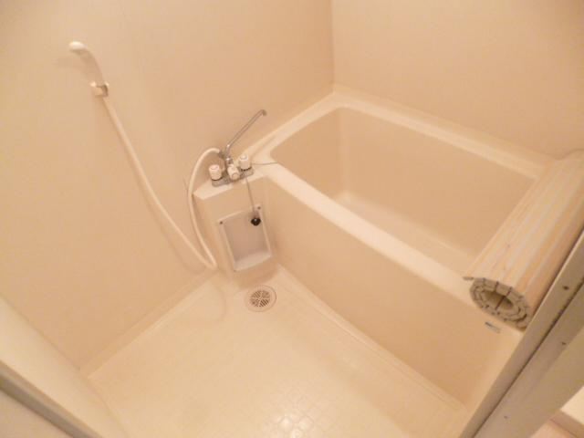 グリーンパークタニグチの浴室