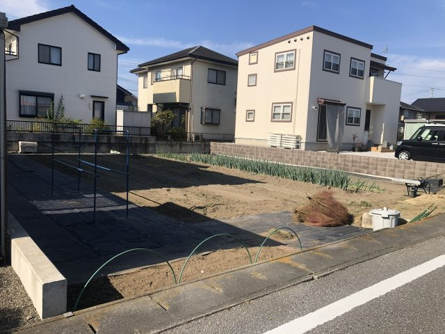 伊勢崎市除ヶ町の外観|学チカ物件でお子様の通学も安心♪