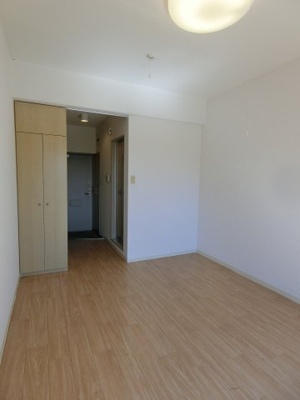 【寝室】 | エルベコート泉大津