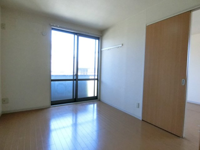 【洋室】 | 記念石台