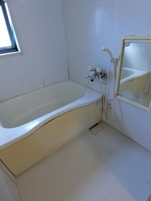 【浴室】 | 記念石台