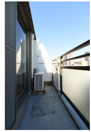 サンパレス松庵のバルコニー