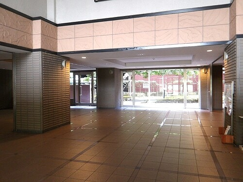 ライオンズマンション千葉グランドタワーのその他|ロビー　※2025年9月撮影