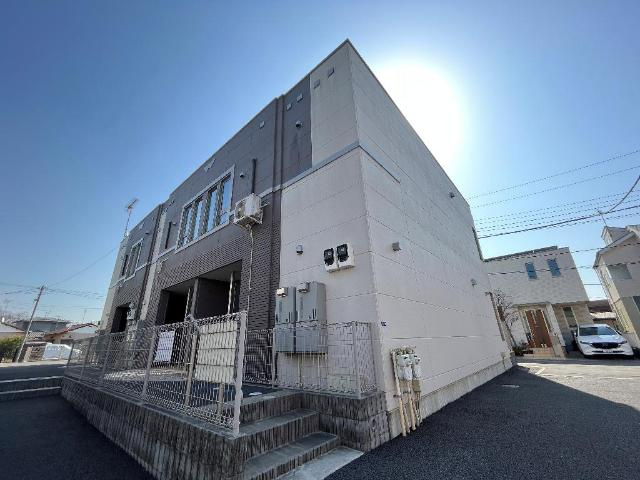 Ritz Solius Ｓouthwing