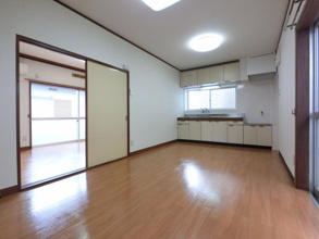 【居間・リビング】 | 立沢台ニュータウン貸家