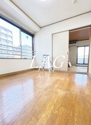 【居間・リビング】 | 玉置ビル | 洋室のお部屋です。