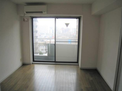 【居間・リビング】 | 川萬ビルグランアルシェ | 洋室のお部屋です。