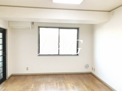 【寝室】 | メゾン・ド・モーヌ | 室内です。