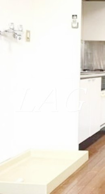 【設備】 | メゾン・ド・モーヌ | 室内洗濯機置き場です。