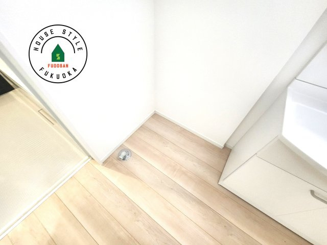 糟屋郡須恵町上須惠第4-2棟（2号棟）の内観：施工例|ランドリースペースは広さもたっぷり。