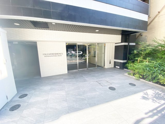 エスリードレジデンス本町パークフロントのエントランス