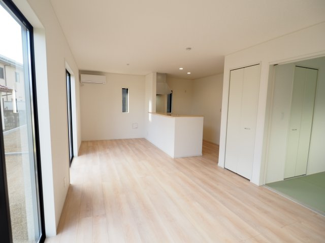 【居間・リビング】 | Cradle garden　桑折町桑島第２　２号棟 | ★内覧予約で新米4kg★