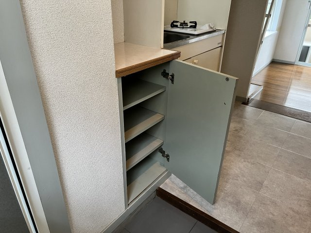 リンク・ベースの玄関|同建物別部屋現況優先