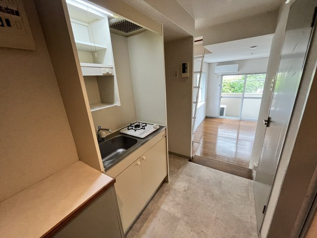 リンク・ベースのキッチン|同建物別部屋現況優先