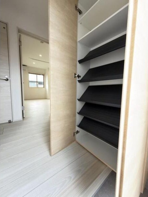 【玄関】 | ベレッツァ四日市大矢知