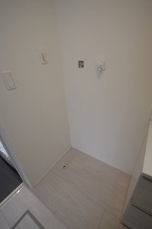 【ランドリースペース】 | 【仲介手数料無料！！】稲城市若葉台１丁目　新築戸建て（全4棟）2号棟　5249万円