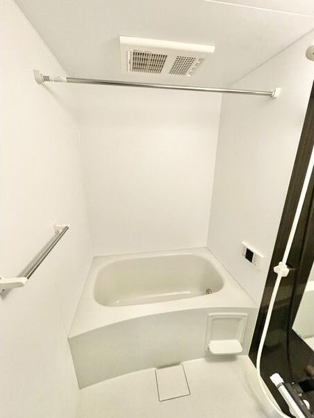 アラウンドスカイの浴室|日々の疲れを癒すお風呂付です