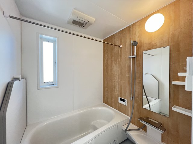 大和高田市大字西坊城全３区画　3号地のトイレ|温水洗浄便座付きトイレ