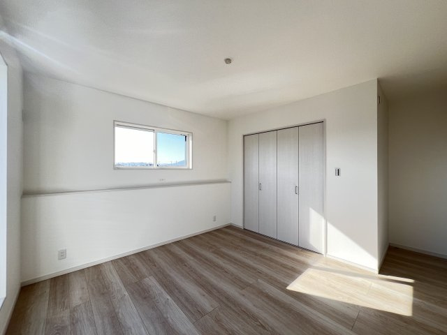 大和高田市大字西坊城全３区画　3号地の洋室|寝室８帖　ウォークインクローゼット付き