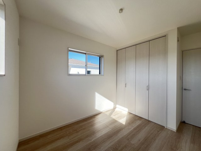 大和高田市大字西坊城全３区画　3号地の洋室|洋室5.2帖　クローゼット付き