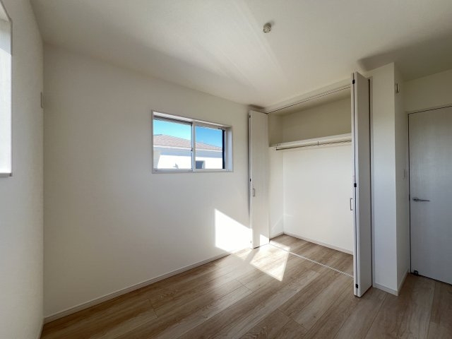 大和高田市大字西坊城全３区画　3号地の洋室|洋室5.2帖　クローゼット付き