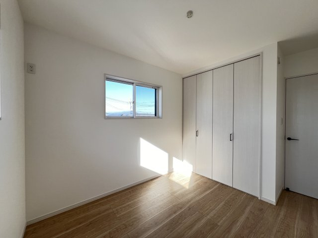 大和高田市大字西坊城全３区画　2号地の洋室|洋室5.2帖　クローゼット付き