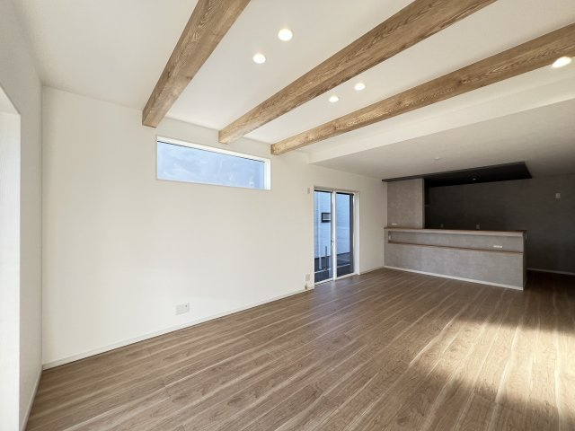 大和高田市大字西坊城全３区画　2号地の居間・リビング|団らんに嬉しい対面式システムキッチンのＬＤＫ１９帖