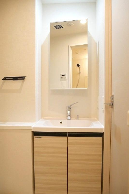 新宿区西落合４丁目の賃貸マンションの洗面所