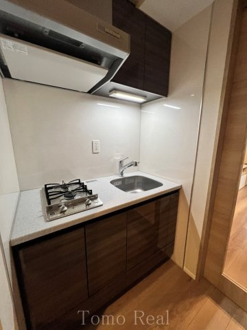 ザ・レジデンス赤坂檜町のキッチン|別住戸の写真です