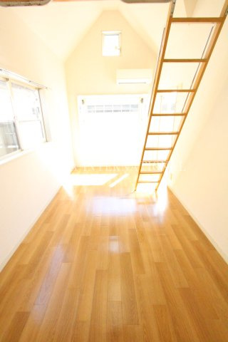 レオパレスヒロの居間・リビング