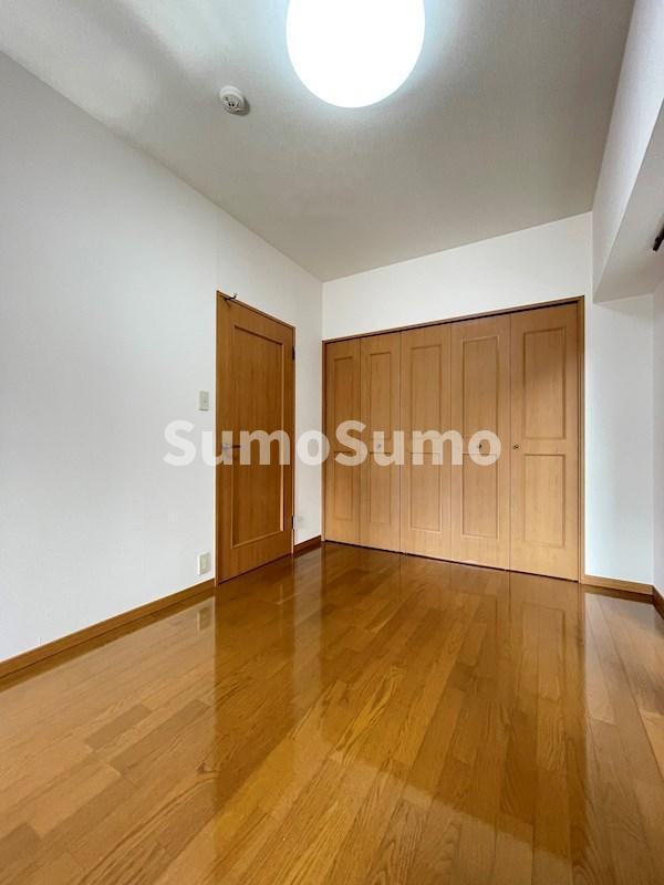 フォルスト平尾の洋室