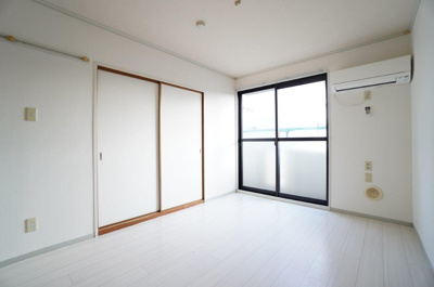 【洋室】 | パークハイムA | ※同物件・反転タイプの写真です。