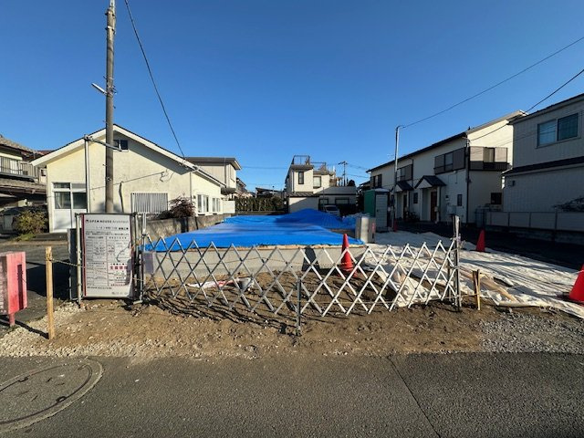 茅ヶ崎市南湖5丁目　新築戸建　全2棟の外観|11月29日撮影　建築中　現地外観