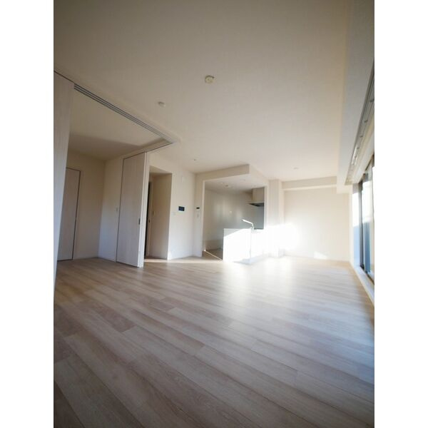 ウィスティリア豊橋の居間・リビング